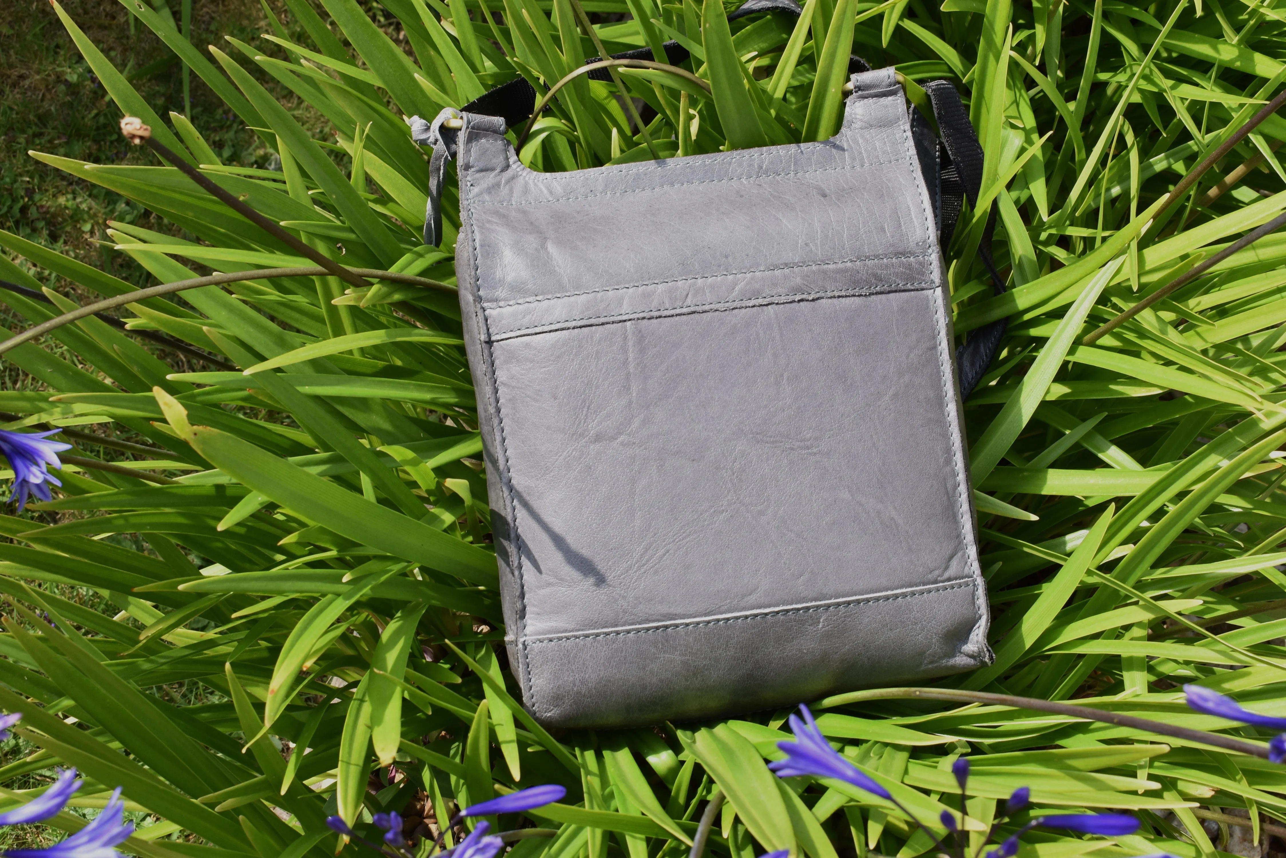 Cross Body Leather Shoulder Bag - Light Grey