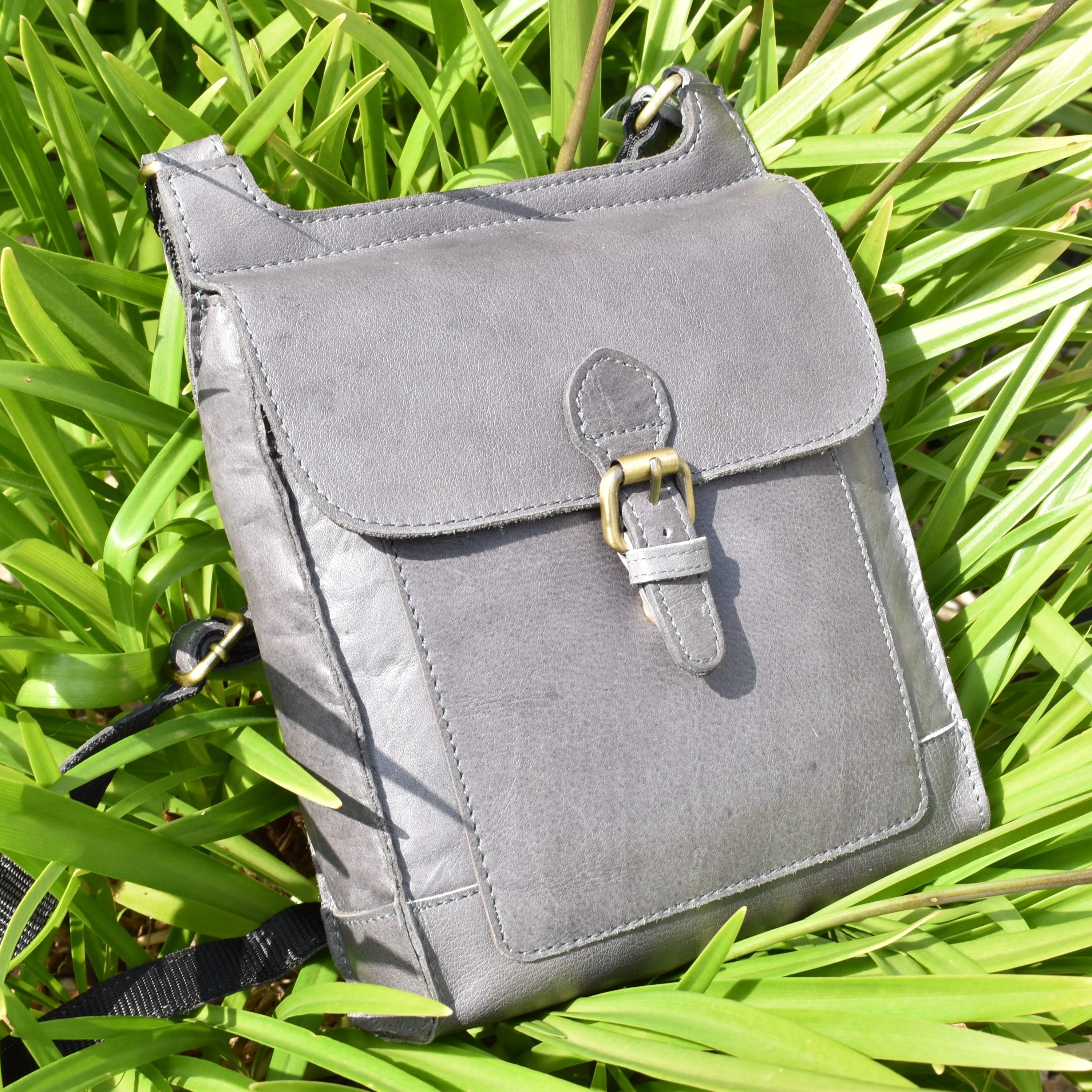 Cross Body Leather Shoulder Bag - Light Grey