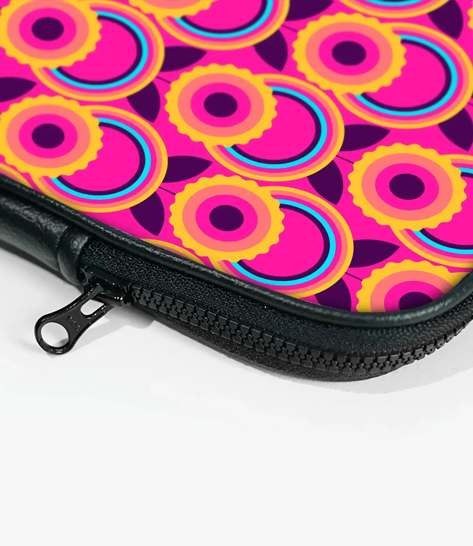 Flat Retro Laptop Sleeve