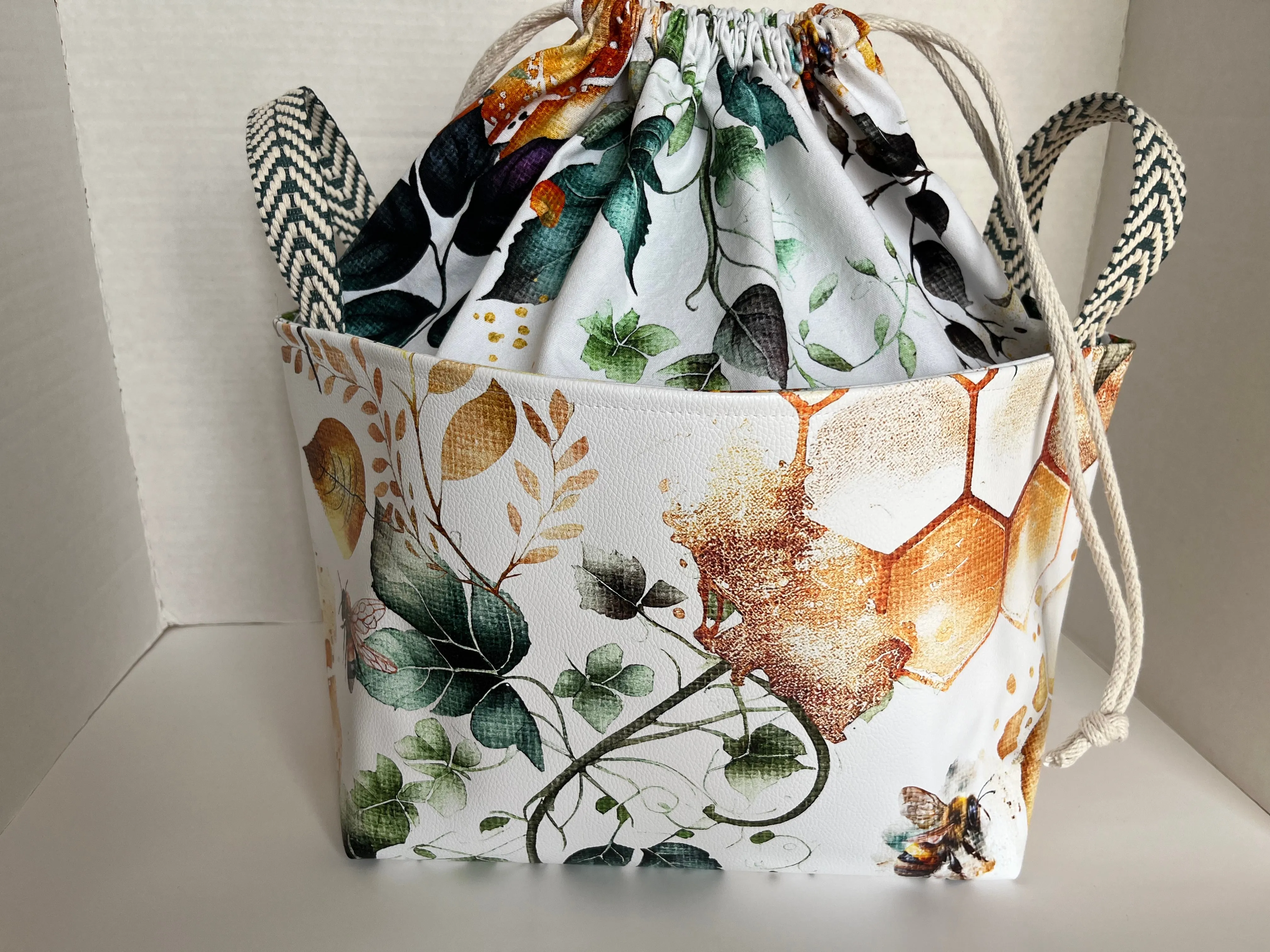 Large Print Honey Bees and Flowers Vinyl Storage Bucket, Project Bag