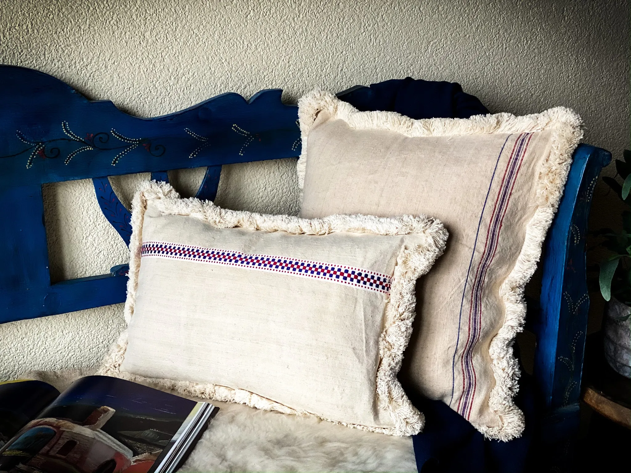 Pillow: Handwoven antique Hungarian hemp - P029