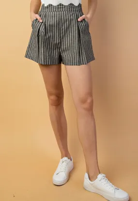 Scalloped Waist Shorts