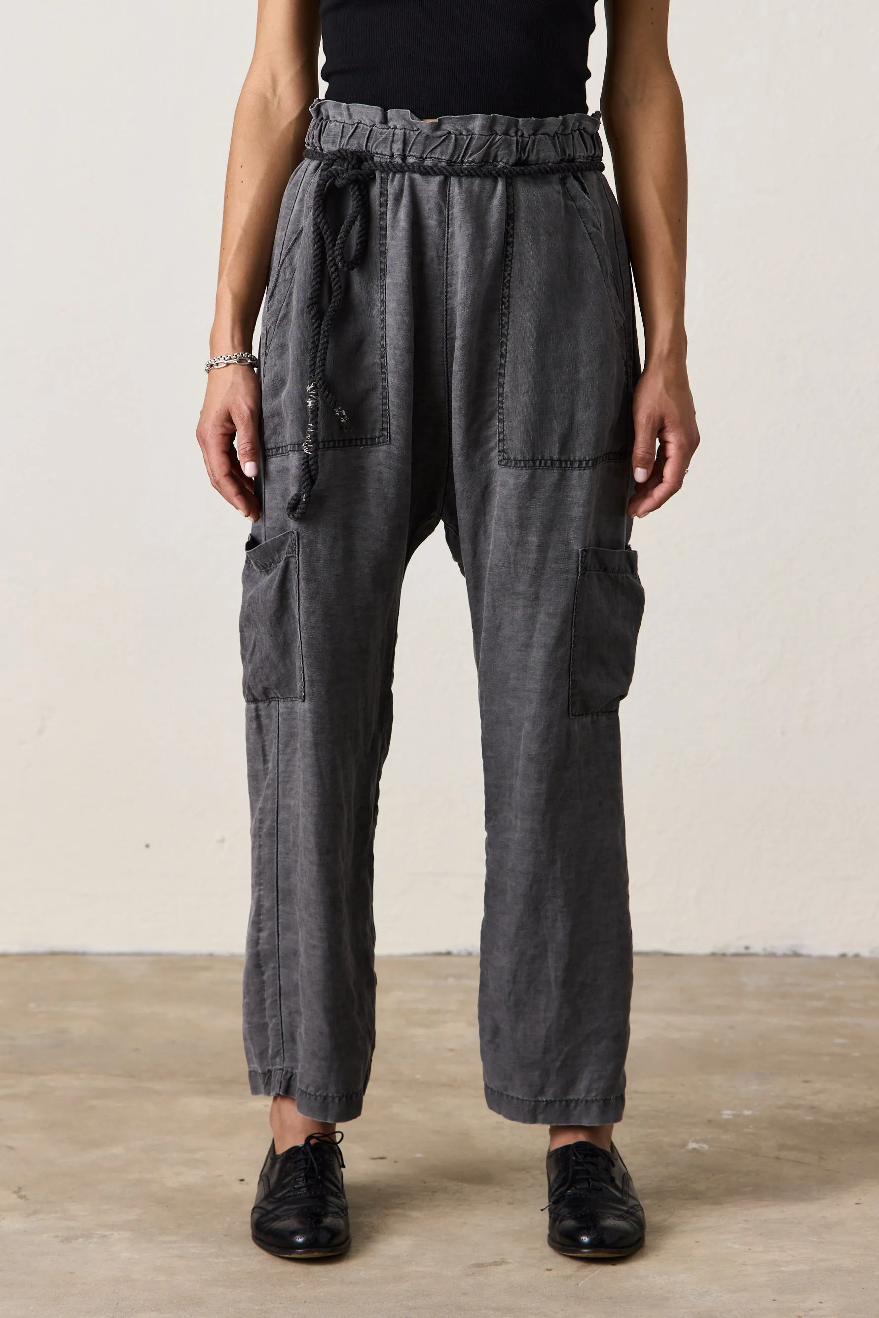 SHAILEY PAPERBAG WAIST PANT / PIGMENT BLACK