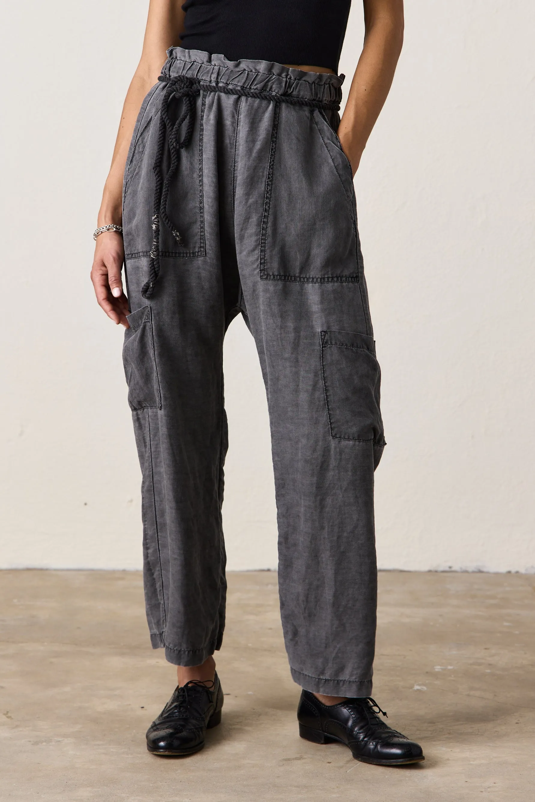 SHAILEY PAPERBAG WAIST PANT / PIGMENT BLACK