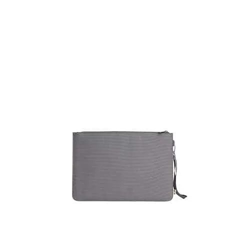 The BÉISics Laptop Pouch in Grey