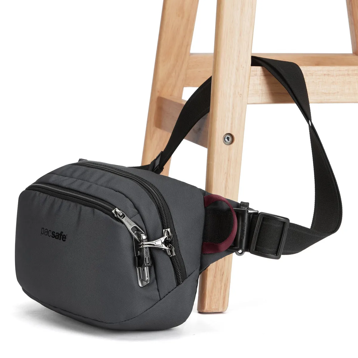 Vibe 100 Anti-Theft Hip Pack